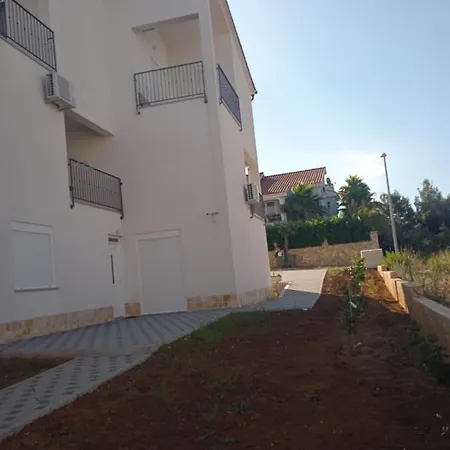 Appartamento Jela Pakoštane