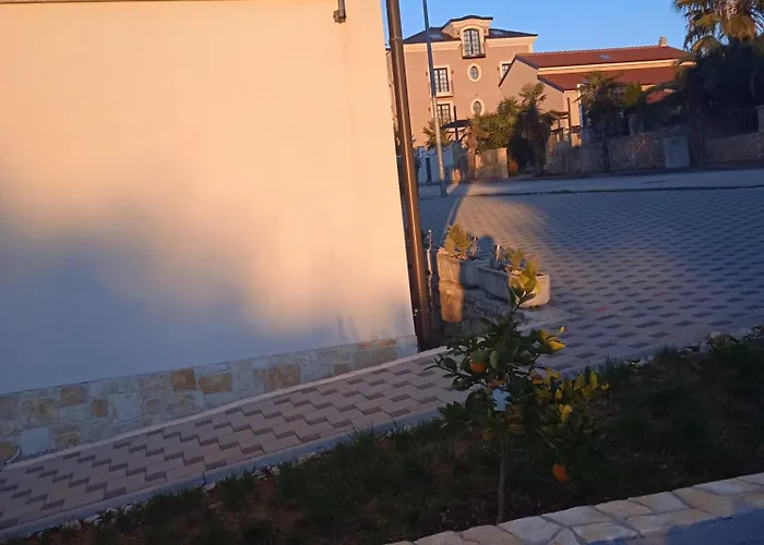 Jela פאקוסטאן